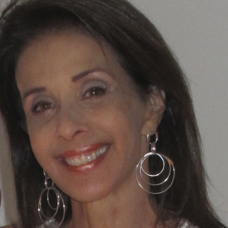 Entrevista com Angela Medrado