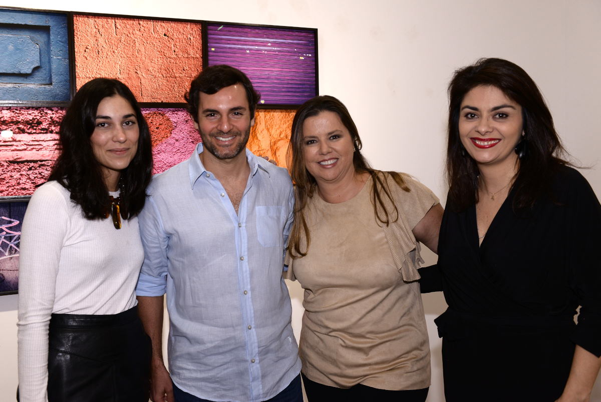 Abertura da exposição do artista Fabiano Al Makul, na Um Galeria de Arte