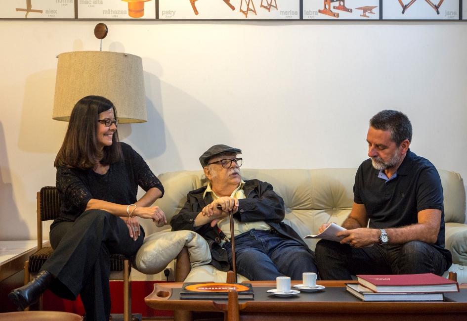 Lia Siqueira e Ivan Rezende lançam livro de memórias e histórias de Sergio Rodrigues