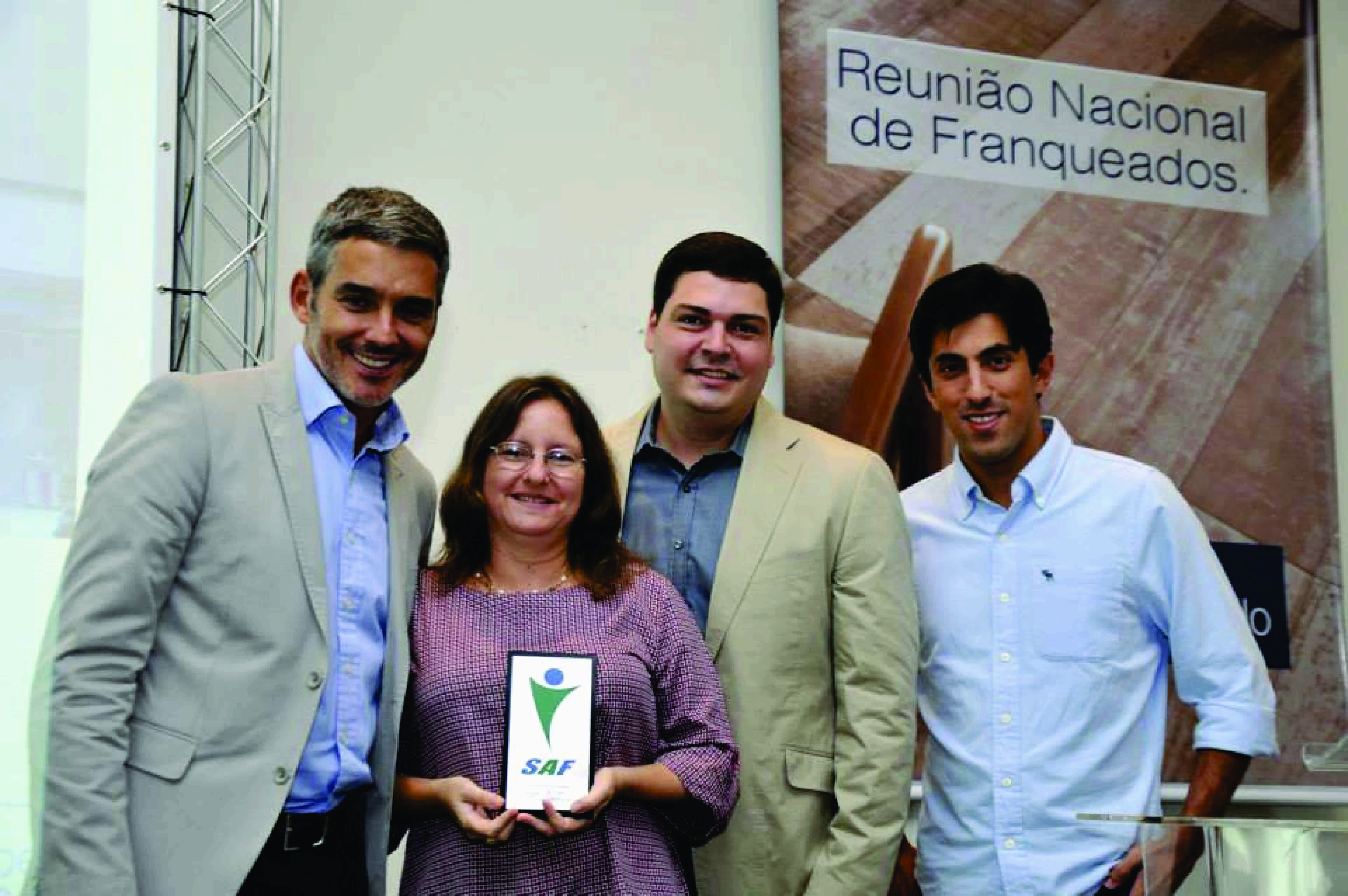 Filial da Portobello Shop de Niterói é premiada pela marca