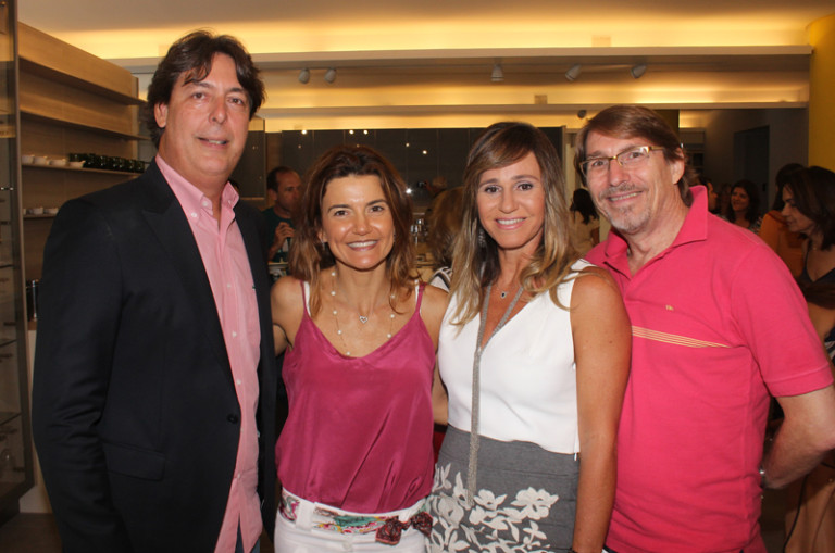 Esther Schattan, Roberto e Mônica Borges recebem convidados no CasaShopping