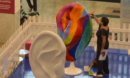 Esculturas gigantes de orelhas vão invadir ruas e praças de São Paulo a partir de amanhã (24)