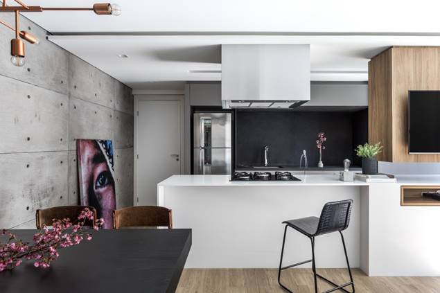 Curitiba: Apartamento de 65 m² ganha amplitude para família em crescimento