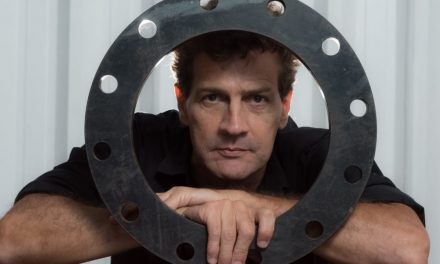 Arquiteto do Rock in Rio e da Cidade do Samba, João Uchôa lança livro sobre sua trajetória