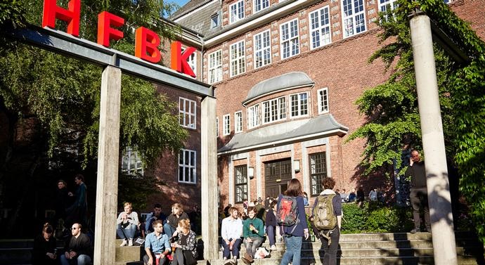 Universidade de Belas artes da Alemanha oferece bolsa para não fazer nada
