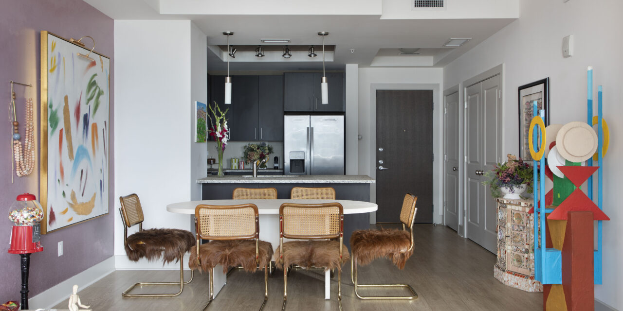 Conheça o novo lar, cheio de personalidade, da arquiteta paulistana Guta Louro, em Austin (Texas)